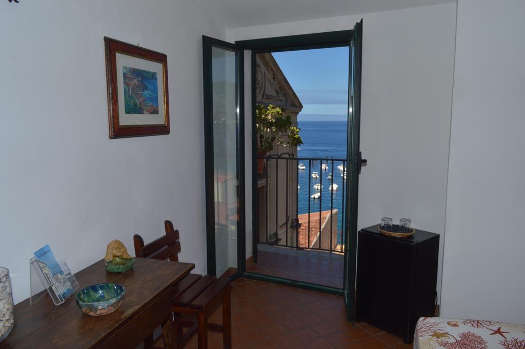 La Locandiera Scilla