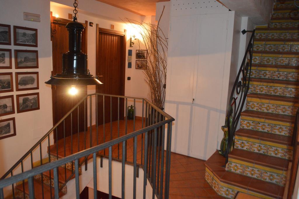 La Locandiera 3*
