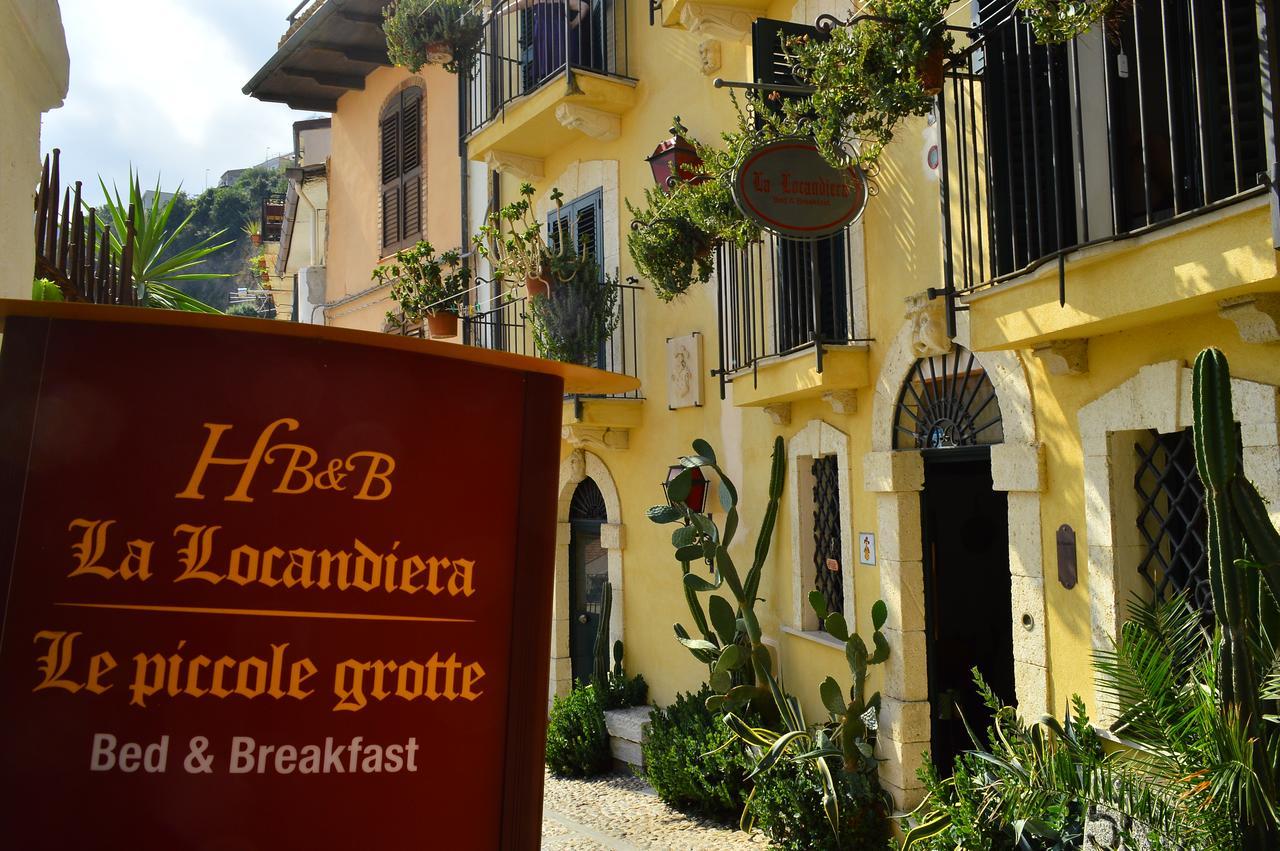 La Locandiera Scilla