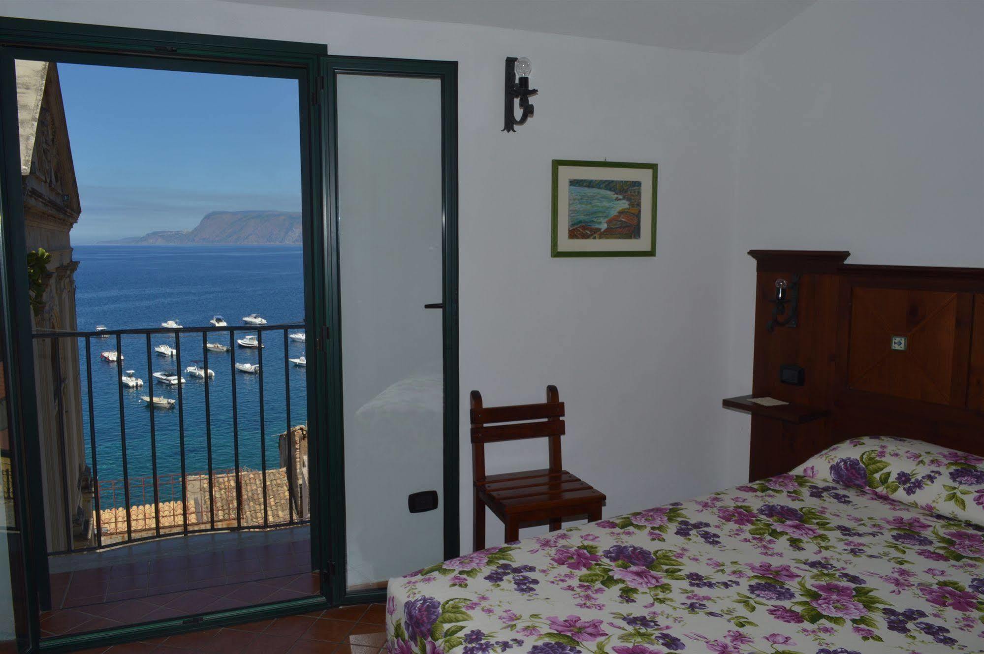 La Locandiera Bed & Breakfast 3*